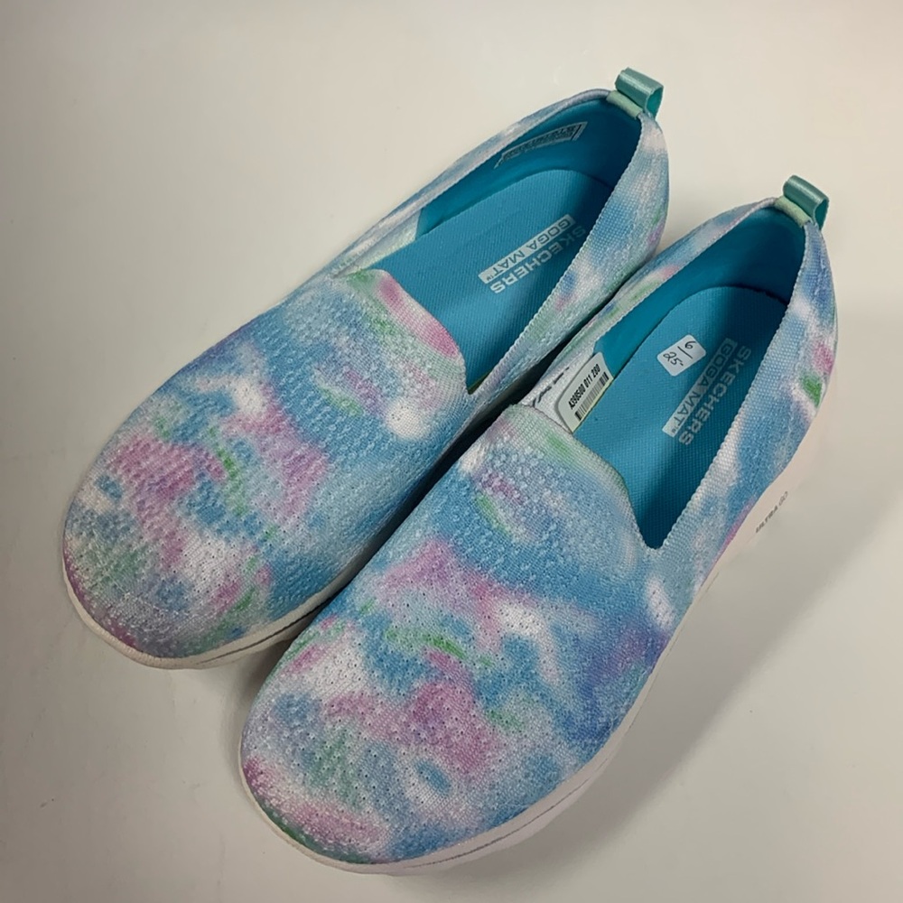 Skechers yoga mat go walk tie dye shoes new blue
